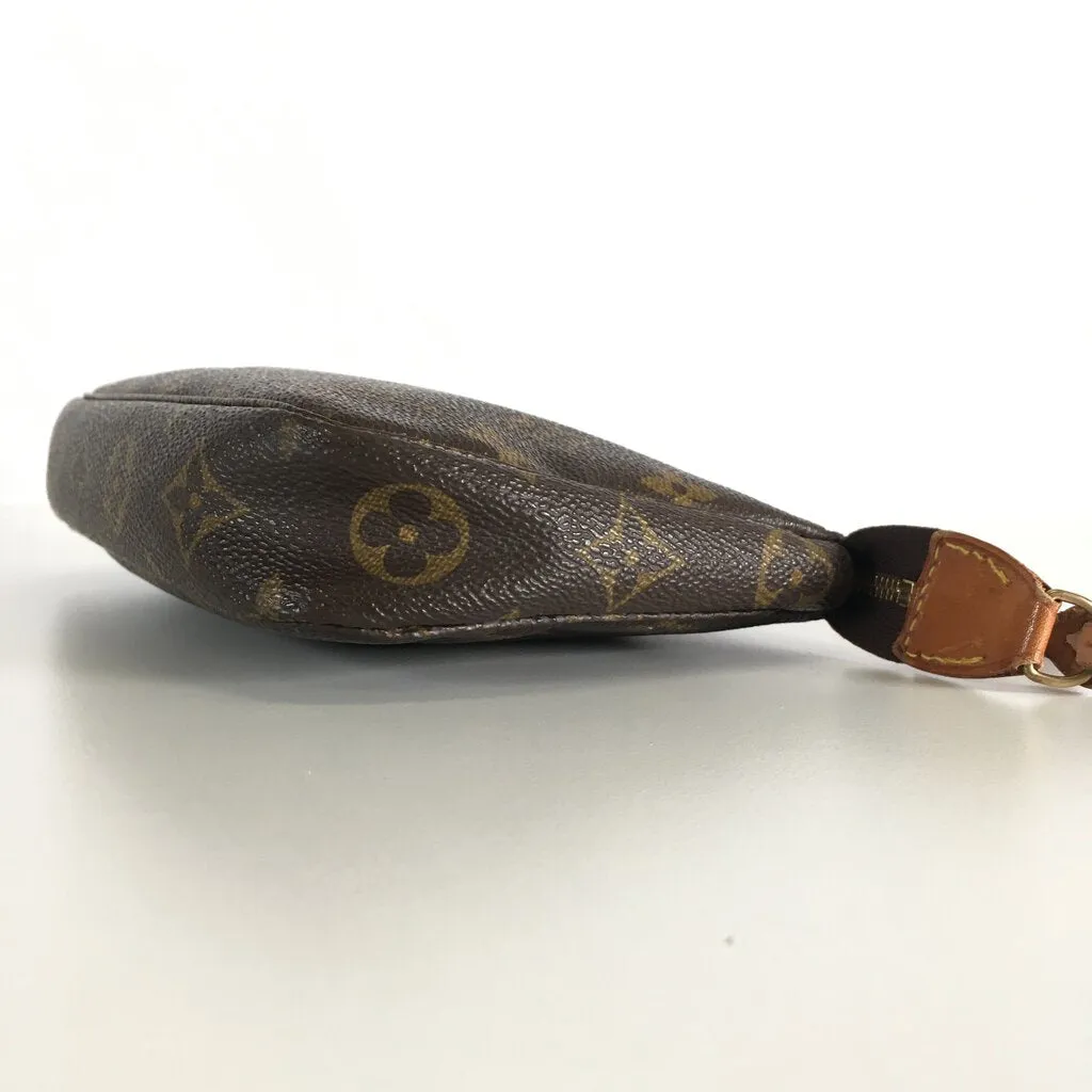 Louis Vuitton Vintage Pochette Accessories