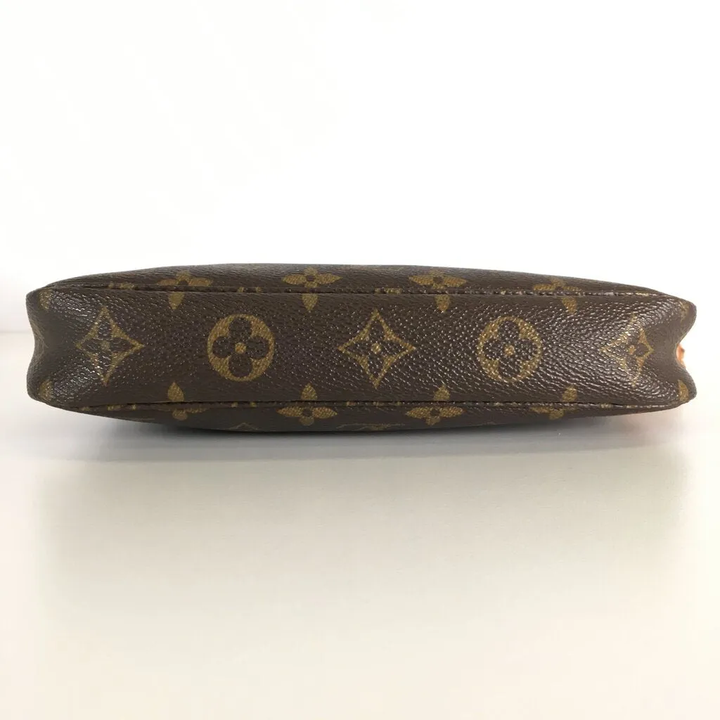 Louis Vuitton Vintage Pochette Accessories
