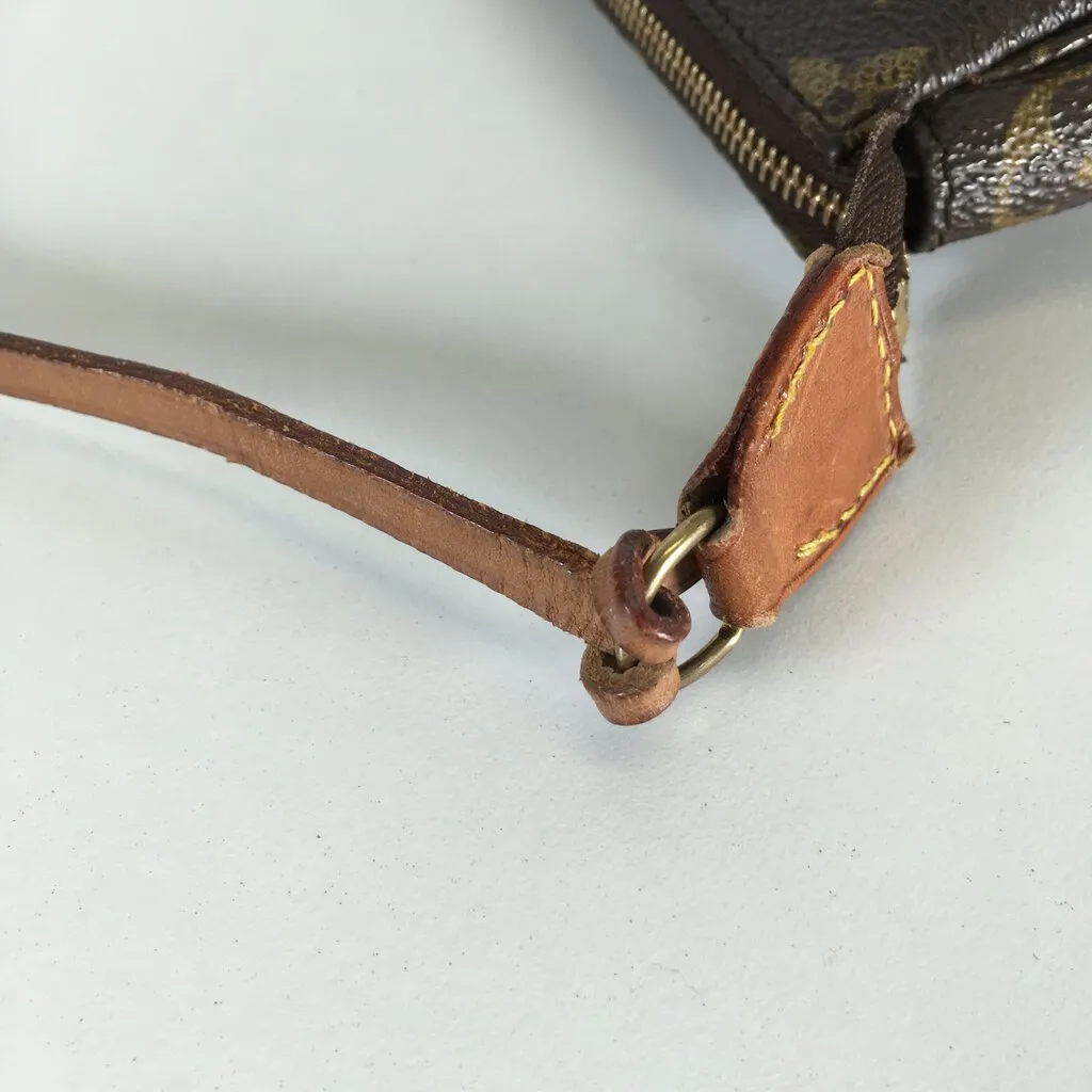 Louis Vuitton Vintage Pochette Accessories